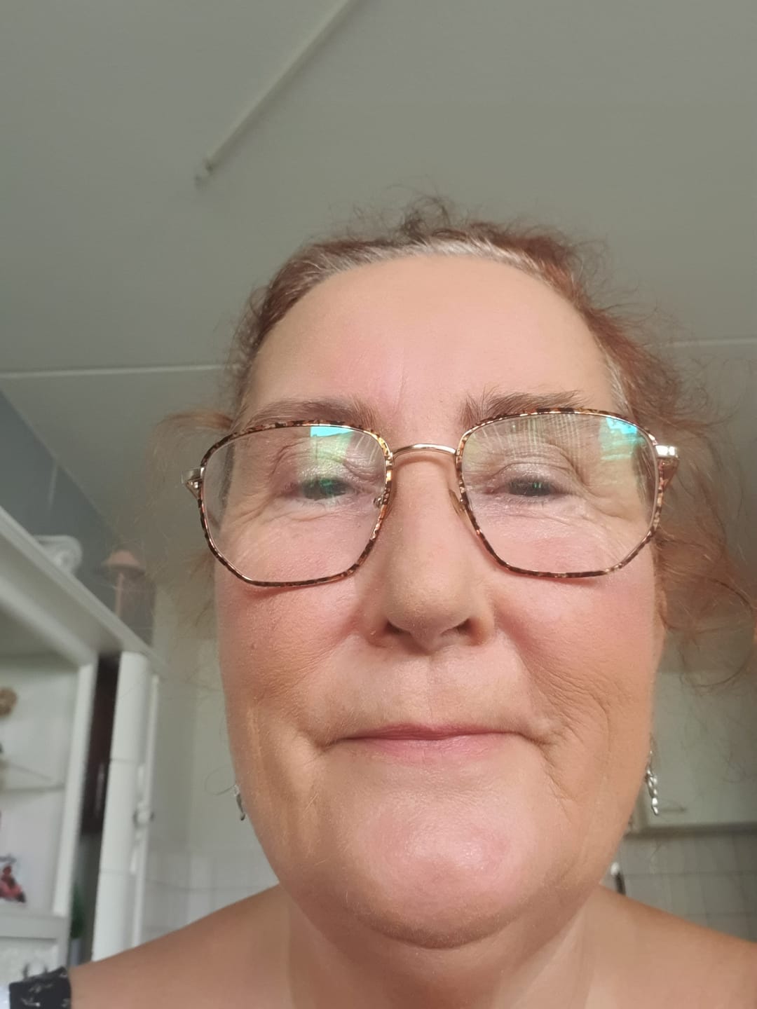 Customer photo review of Rosalyne Meekleurende Foundation Stick