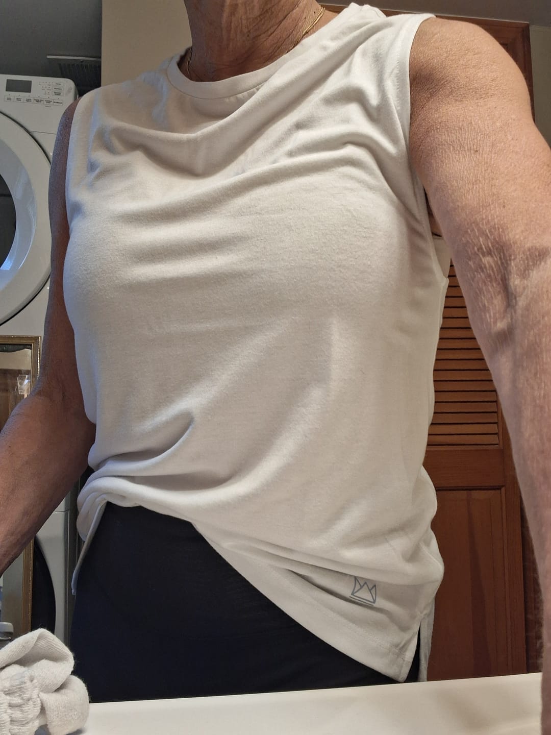 Customer photo review of Flowy Scoop Hem Muscle Tank