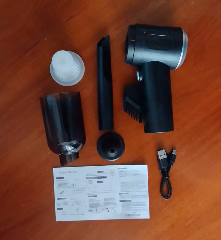 Customer photo review of MiniVac - En trådlös dammsugare för bilen och hemmet