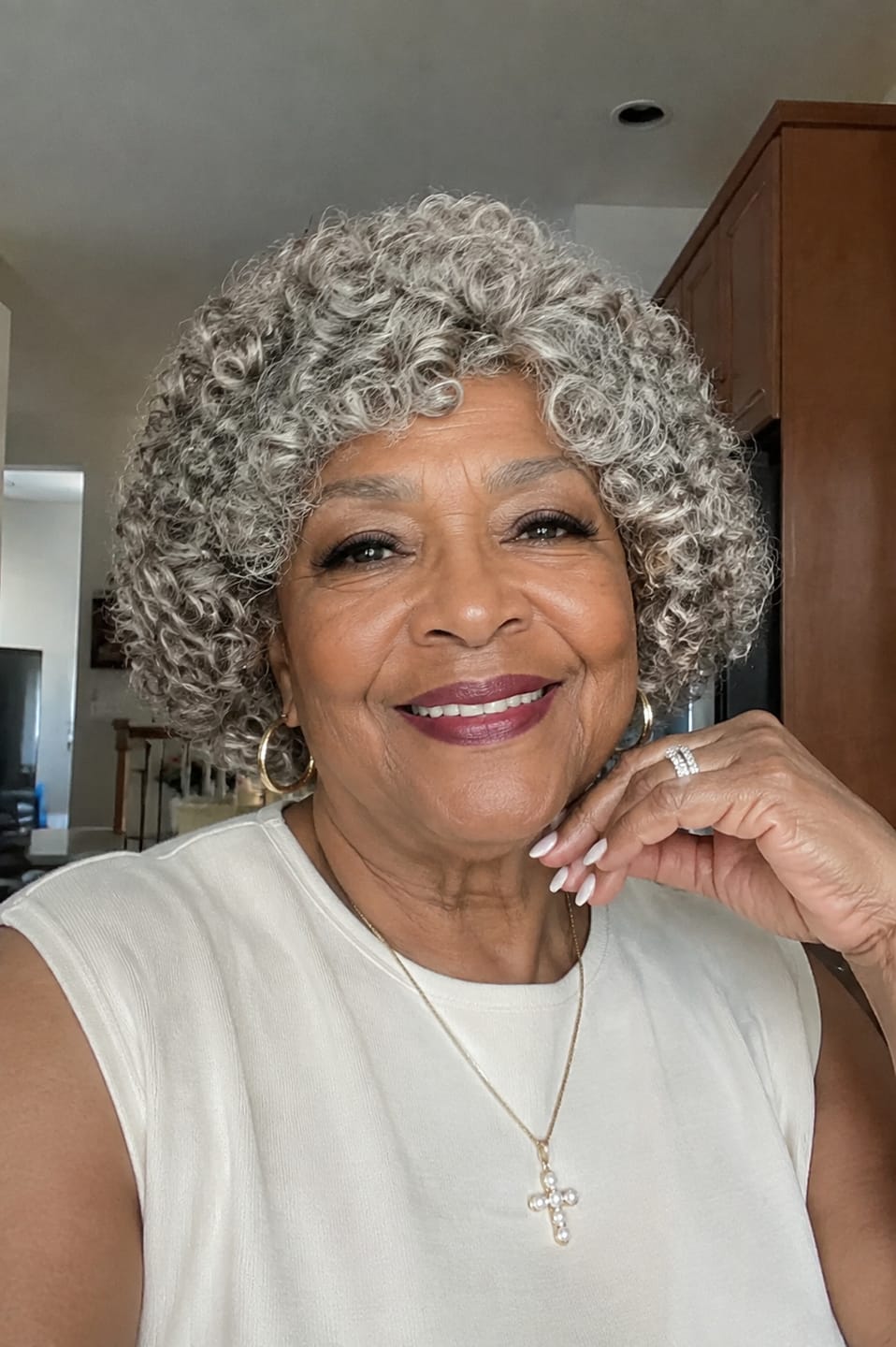 Customer photo review of Luvwin Full Machine Salt And Pepper Pixie Cut Curly Hair For Elder With Bang Without Lace