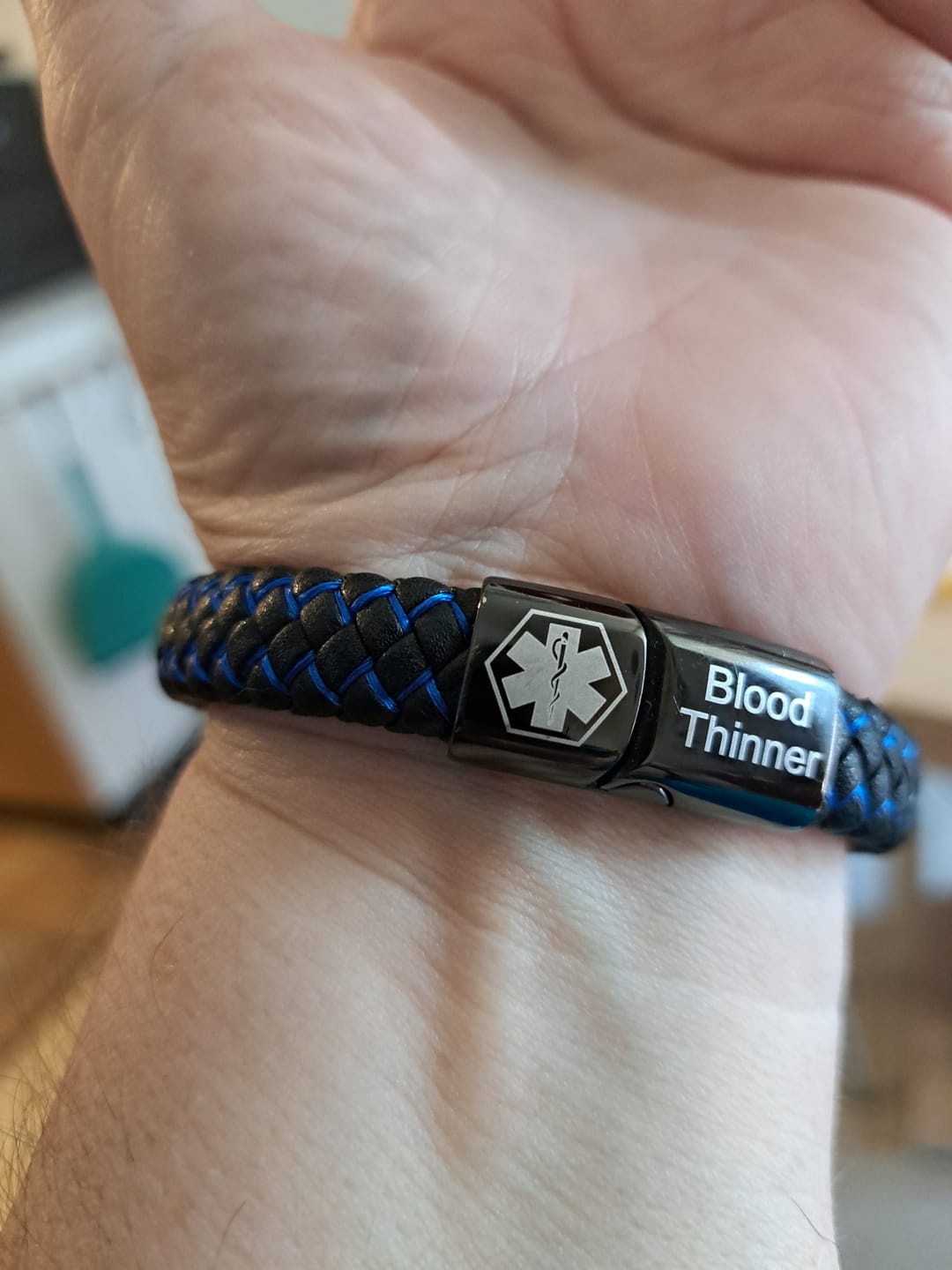Customer photo review of Medizinisches Notfallarmband