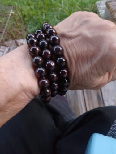 Customer photo review of Selavra Garnet Bracelet