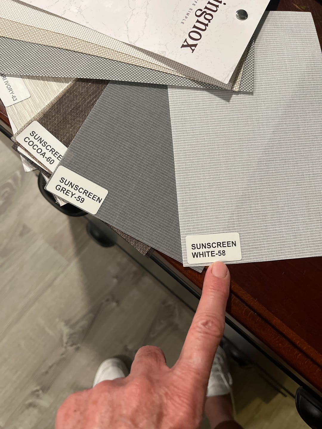 Customer photo review of Bringnox Motorized Blinds Light Filtering Fabric Swatch