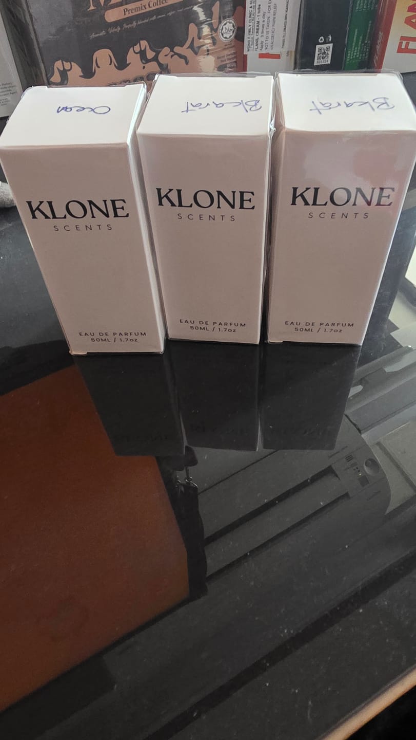 Customer photo review of 3x 50ml Mystery Scents