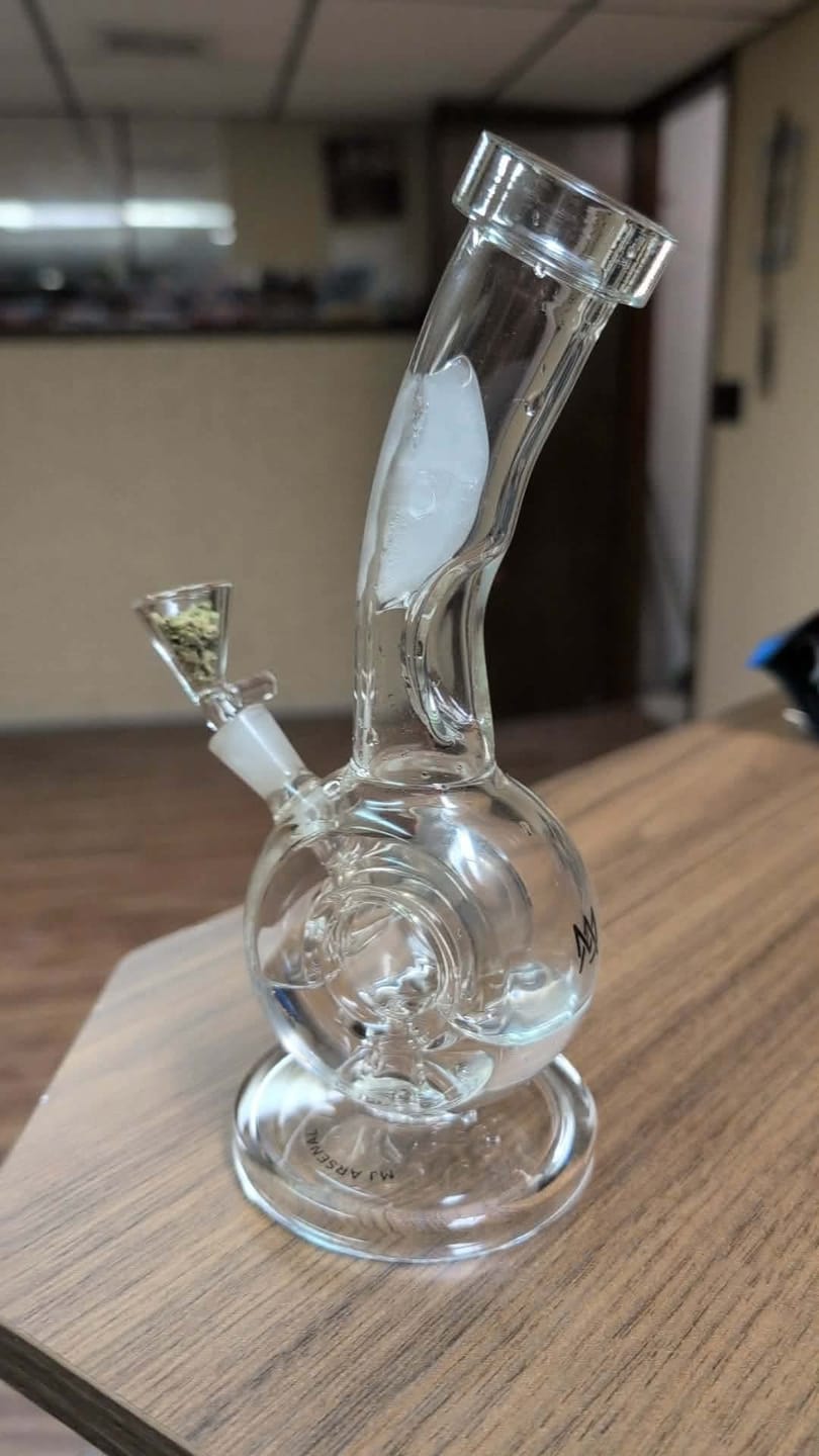 Customer photo review of Saturn Bong
