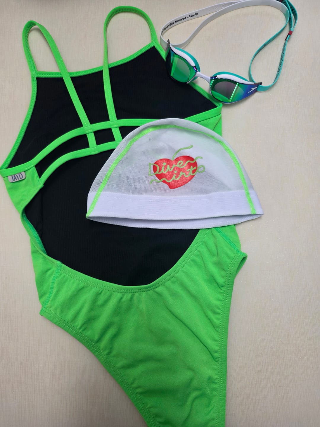 Customer photo review of ZIMMY ONE PIECE - Splice