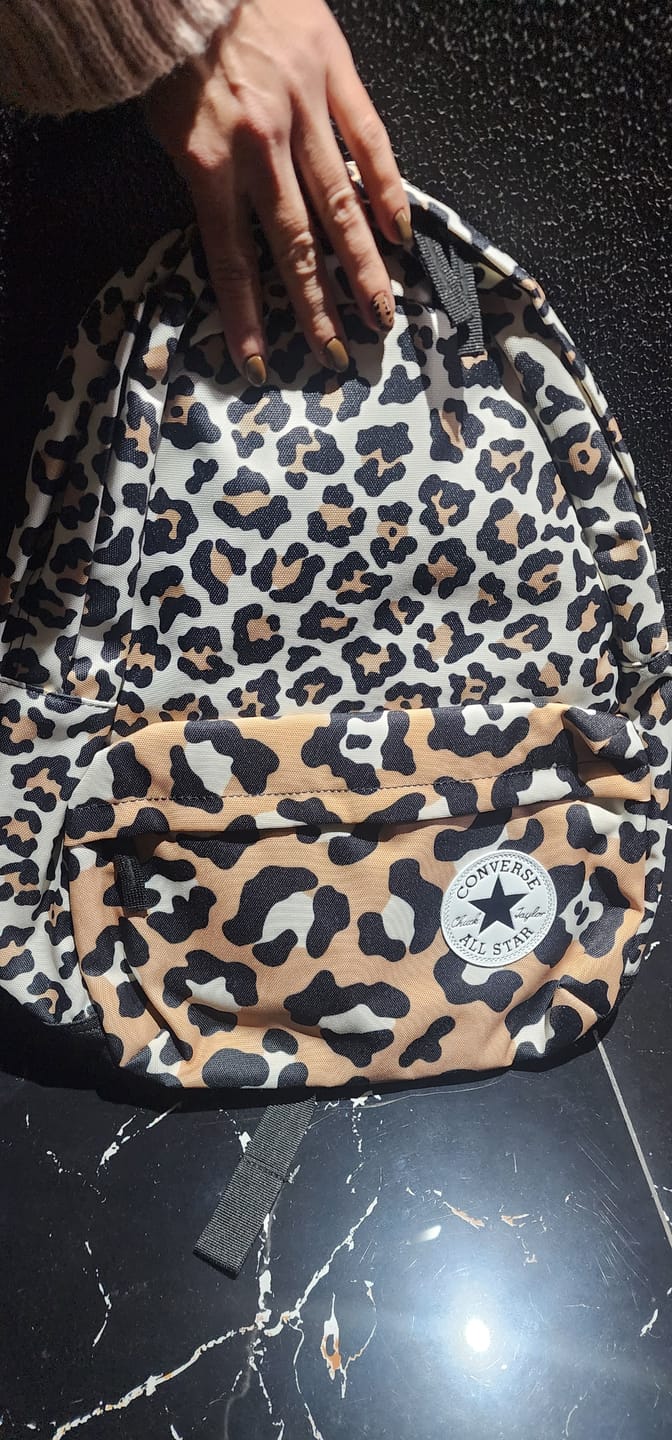 Customer photo review of Mochila Converse Speed 3 Leopard Remix Backpack