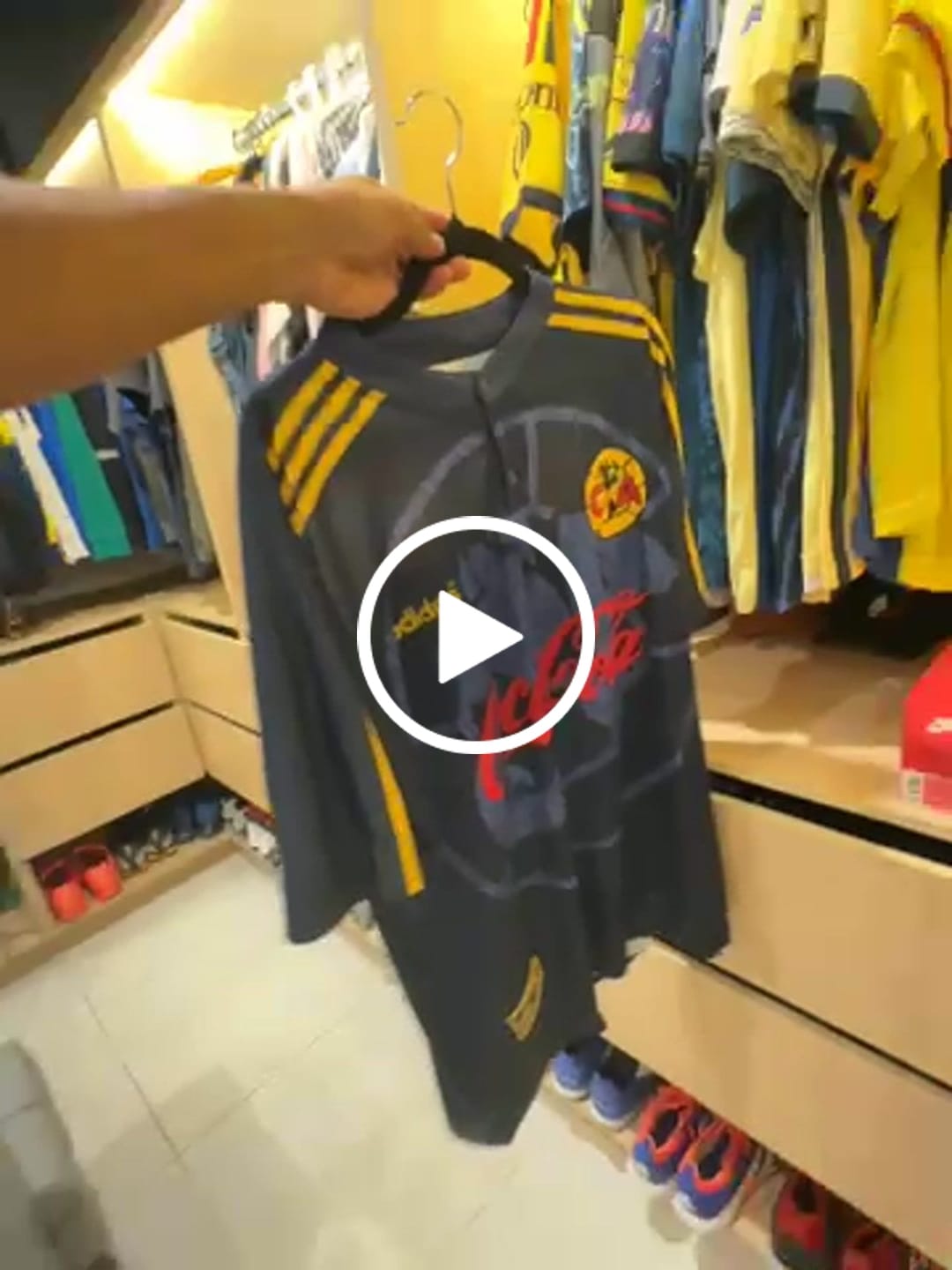 Customer video review of América 1998/99 Visitante