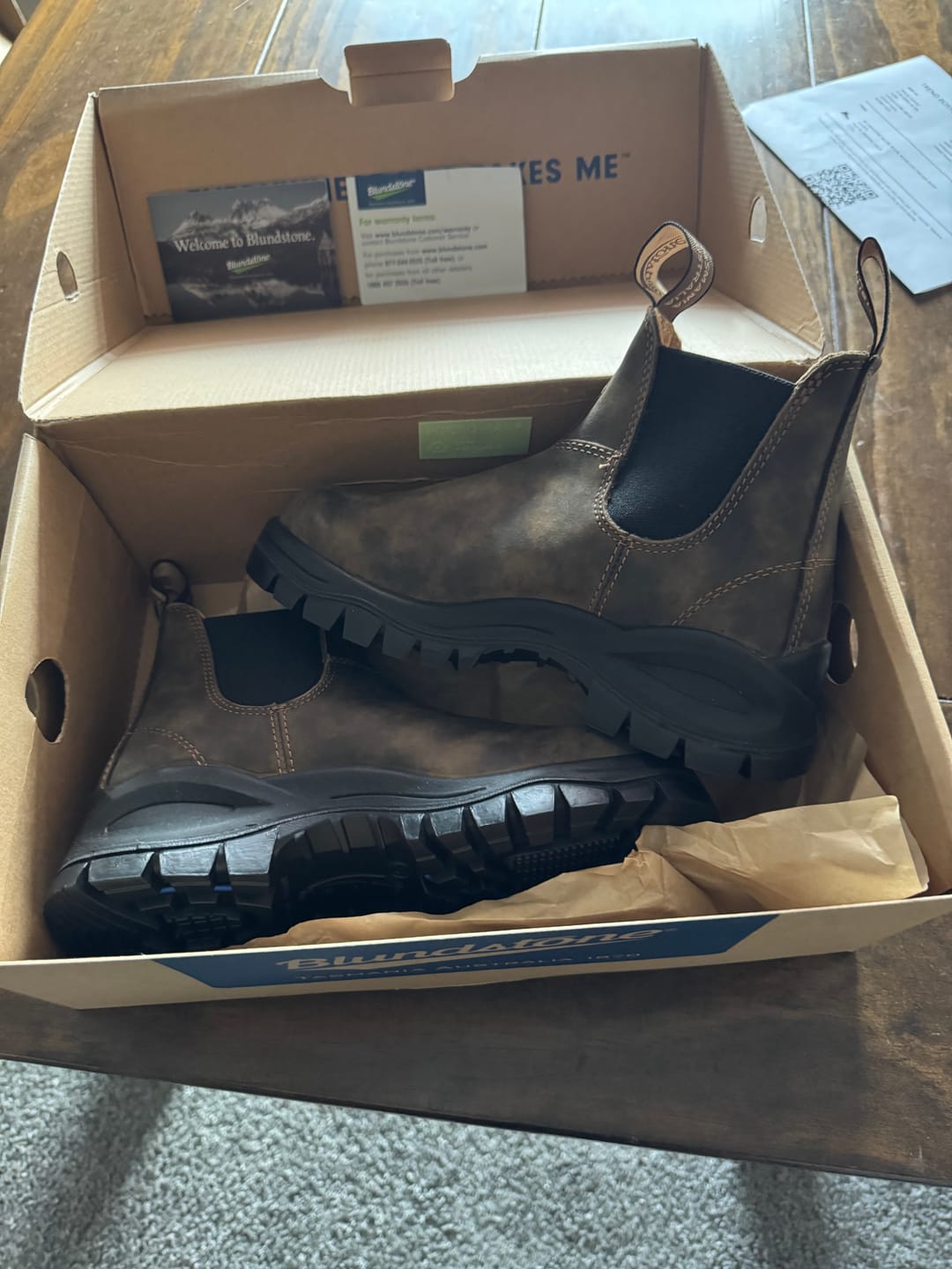 Customer photo review of BLUNDSTONE #2238, #2239, #2240 LUG CHELSEA BOOT UNISEX