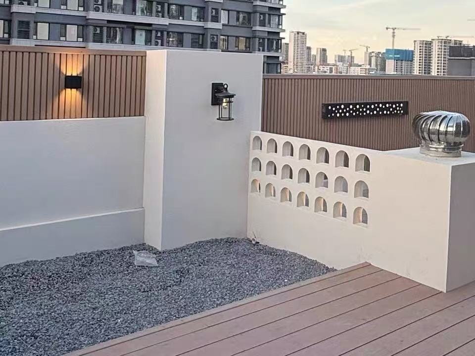 Customer photo review of WOMO Cylinder Outdoor Wall Lantern-WM9155