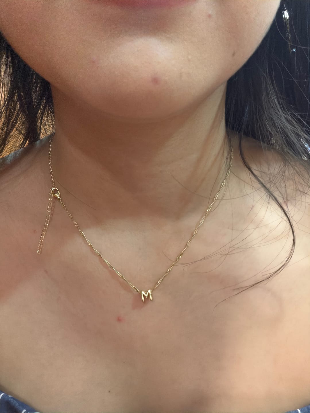 Customer photo review of Pulsera Dorada Con Inicial Mini Bubble Zirconia