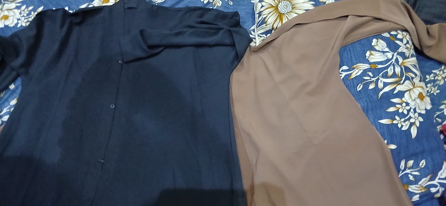 Customer photo review of Plain Abaya