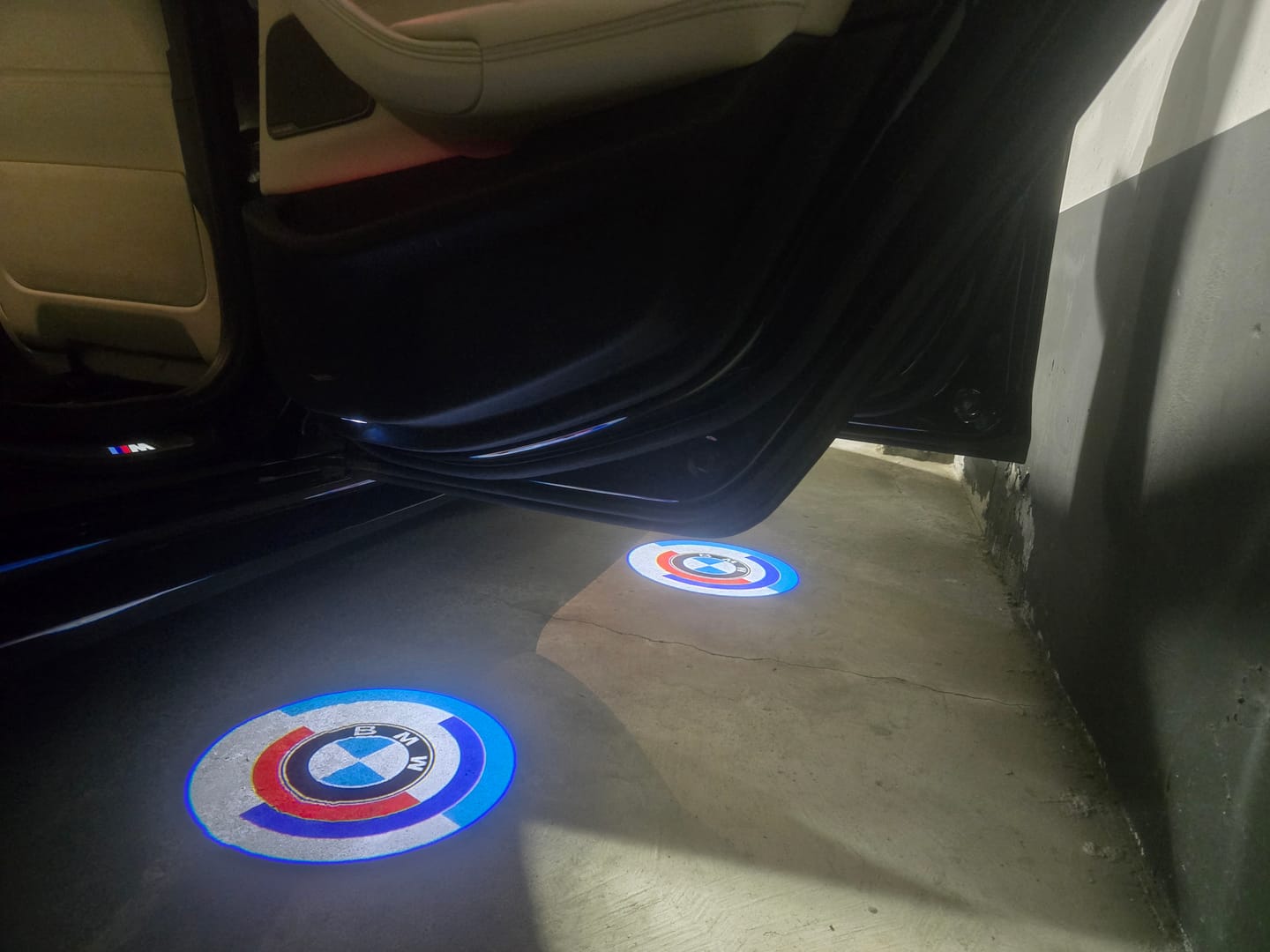 Customer photo review of BMW G SERIES DOOR LIGHTS