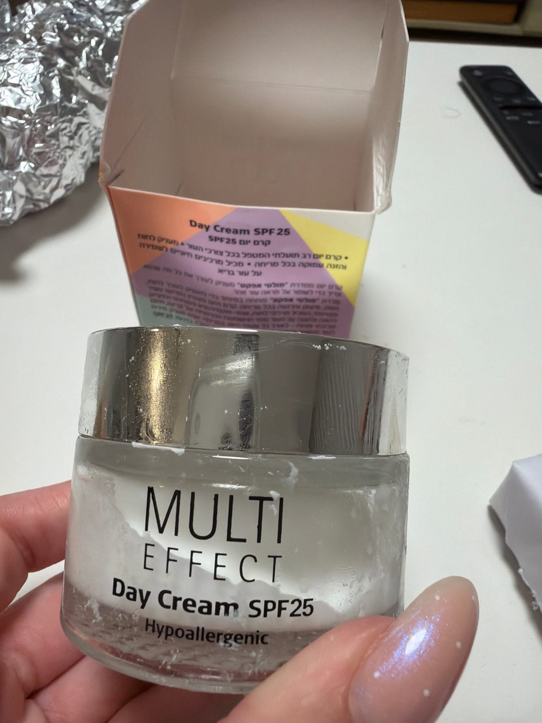 Customer photo review of Multi Effect Day Moisturizer SPF25 קרליין קרם פנים עם מקדם הגנה