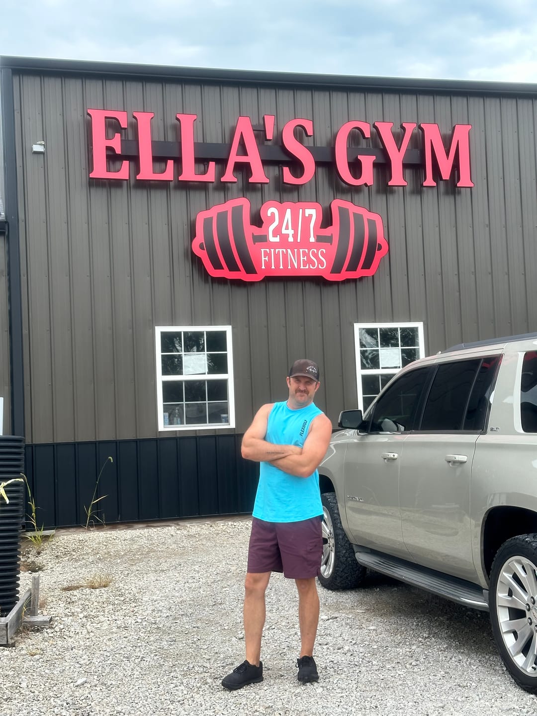 Customer photo review of Apex Cutoff Tank