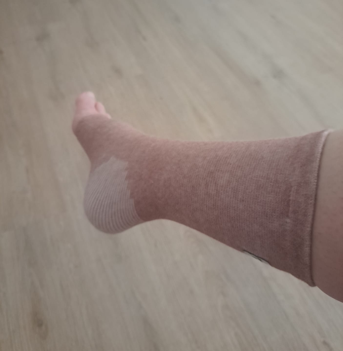 Customer photo review of Premium Anti-Fatigue Bamboo Footsleeves
