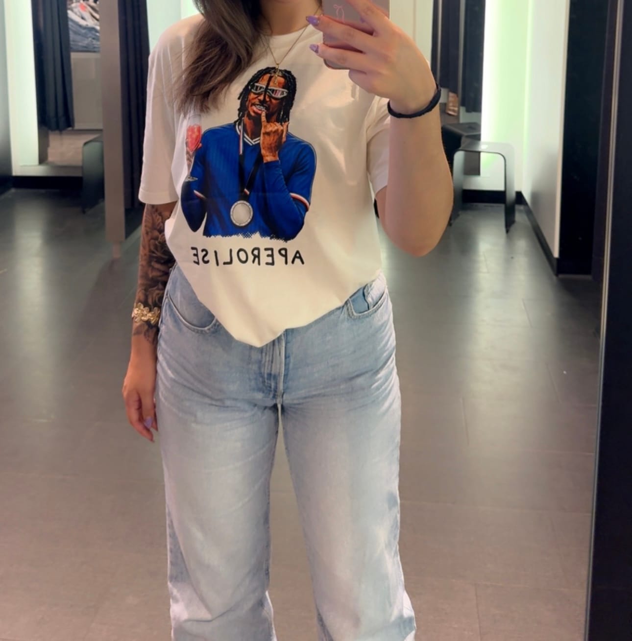 Customer photo review of APEROLISE - Premium T-Shirt Unisex