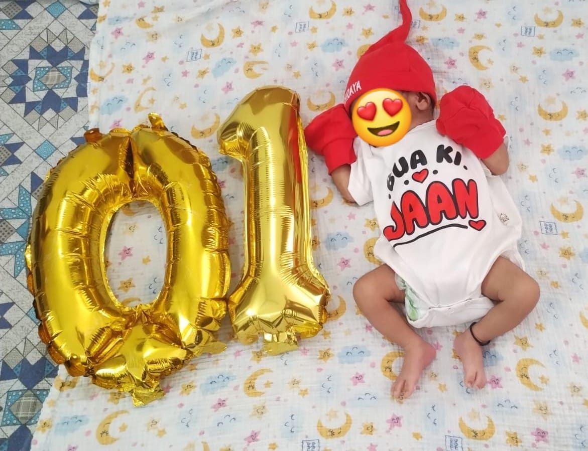 Customer photo review of Bua ki Jaan Romper Set with Cap / Mitten / Booties For Newborn