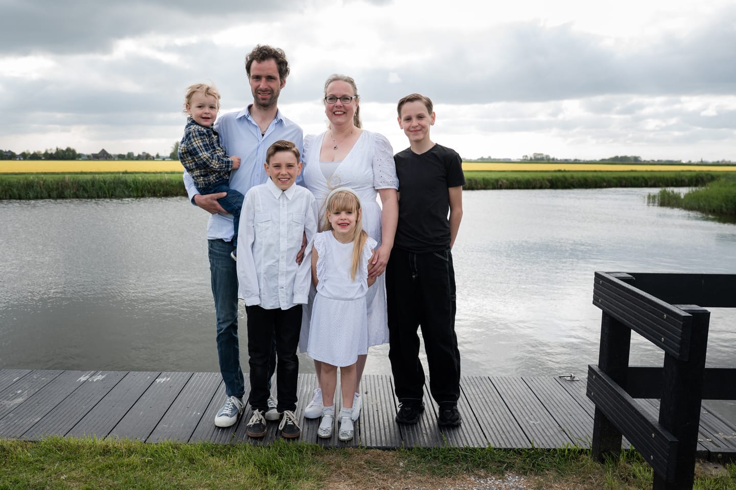 Customer photo review of De tuin van oma & opa - Deurbord met personaliseerbare kinderfiguren en botanisch ontwerp