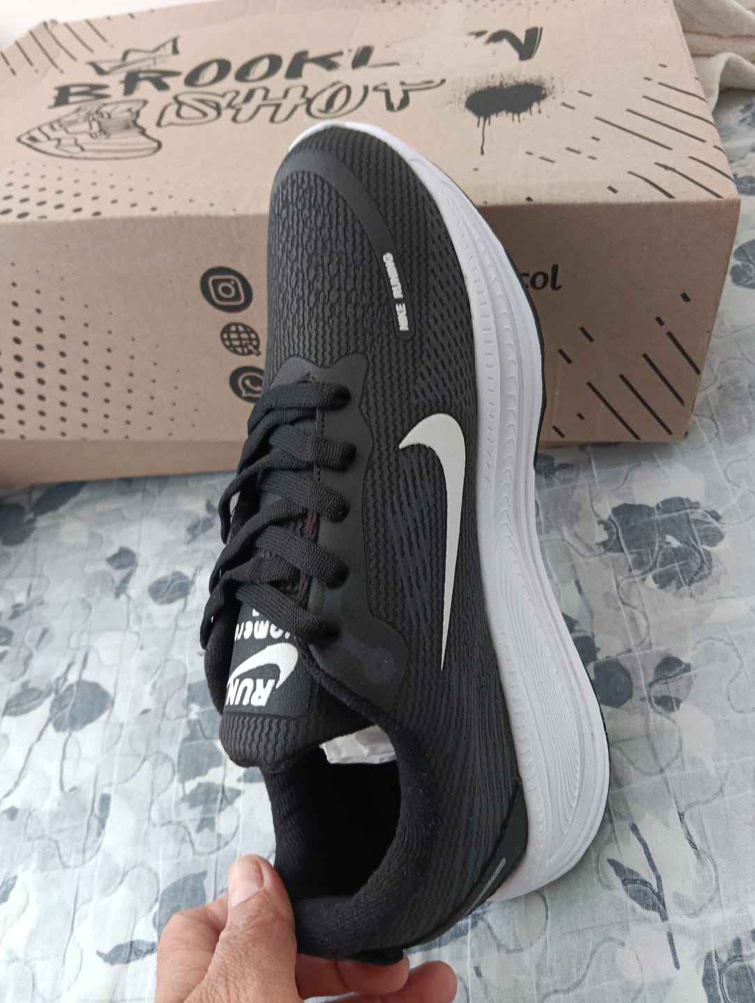 Customer photo review of NIKE VOMERO 18 - UNISEX