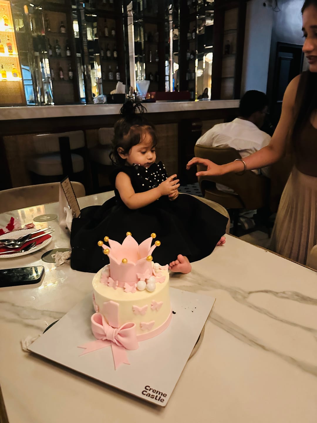 Customer photo review of Princess Tiara Bow Cake