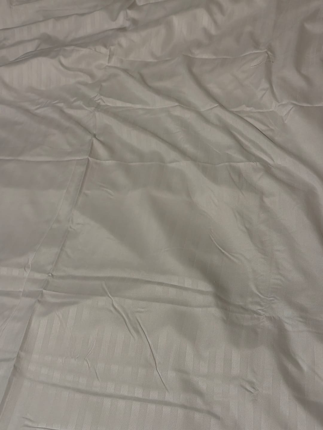 Customer photo review of מצעי פסים אירוח - לבן