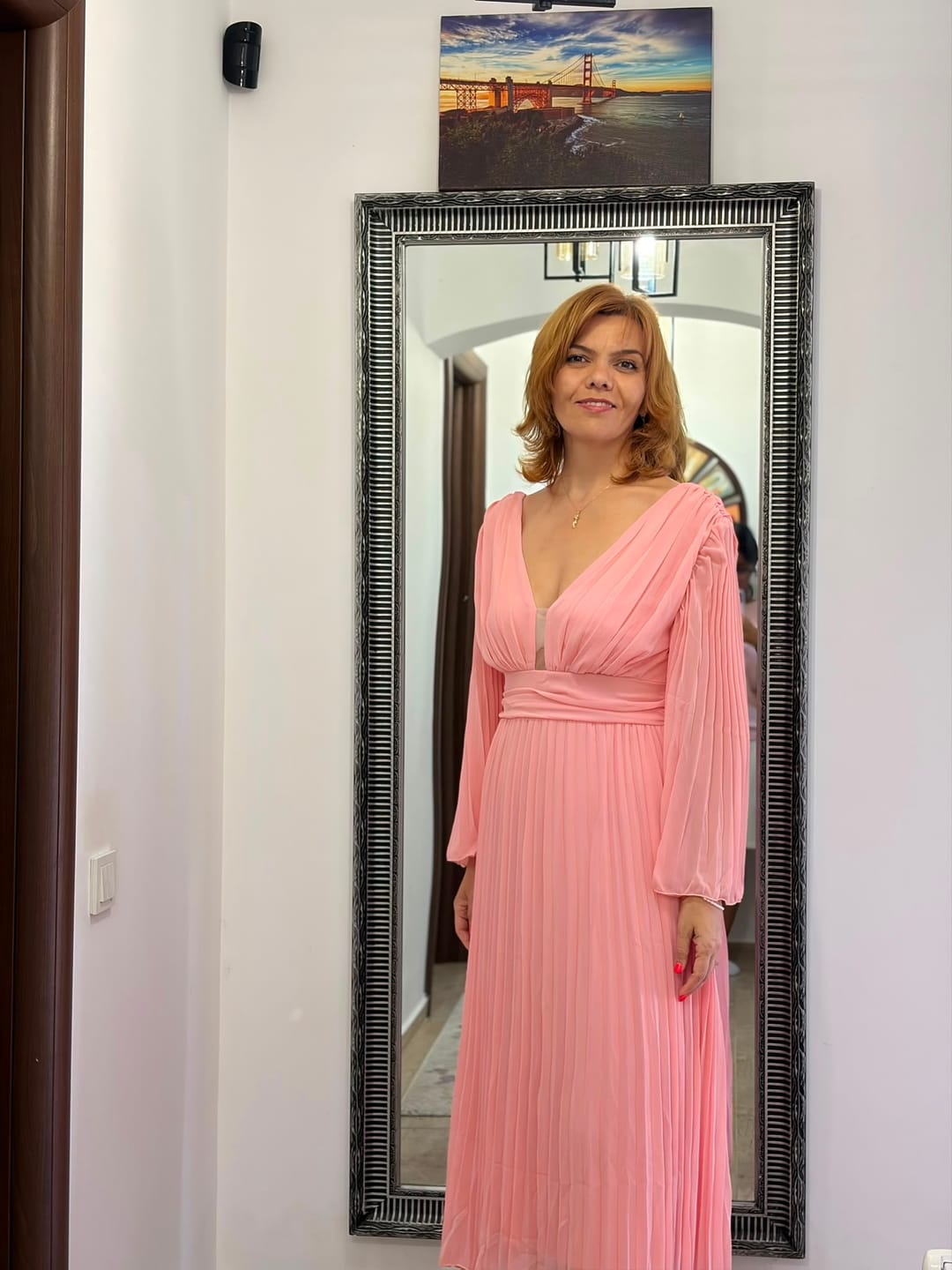 Customer photo review of Rochie Talulla roz cu decolteu adanc si pliuri