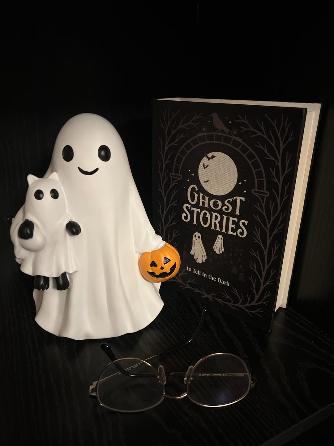 Customer photo review of Buch Aufbewahrungsbox „Ghost Stories“ – Spooky Buchbox