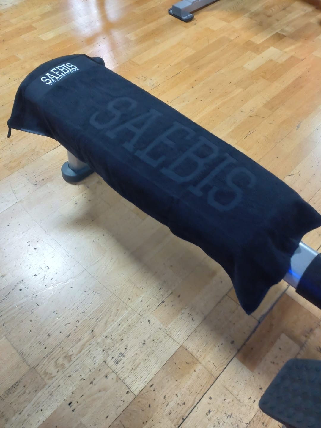 Customer photo review of Lifestyle Fitness Handtuch mit Reißverschlusstasche schwarz by SAEBIS®