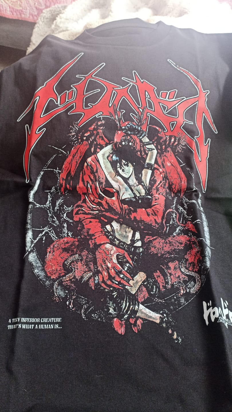 Customer photo review of HARU | DOROHEDORO | PREMIUM BLACK OVERSIZE TEE