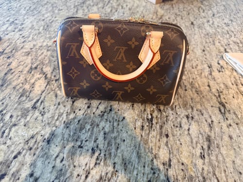 Customer photo review of Louis Vuitton Speedy Bandoulière 20 (with strap)
