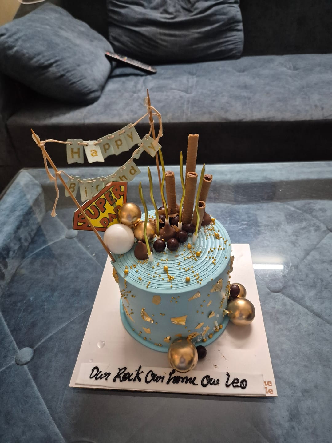 Customer photo review of Golden Blue Cake