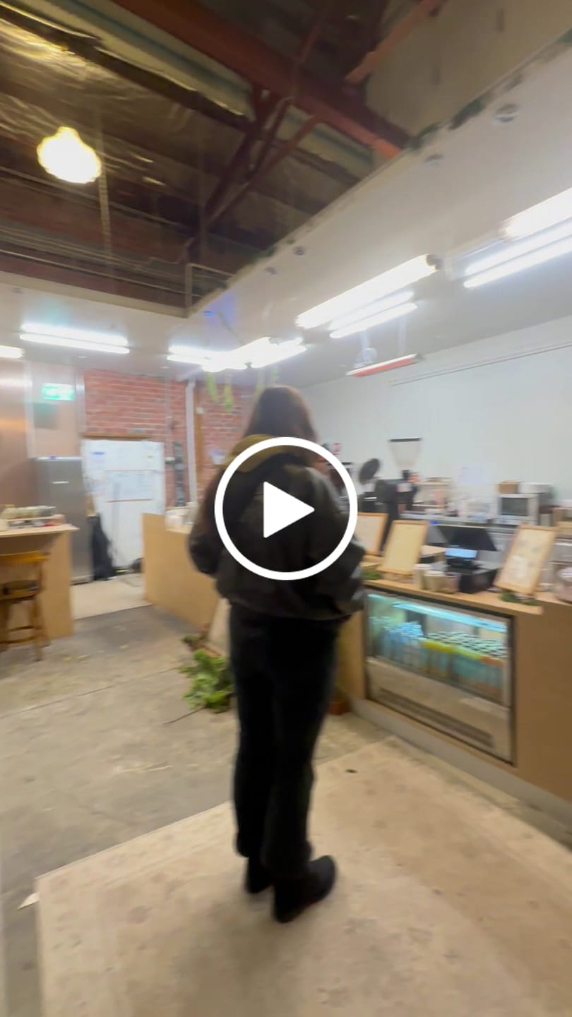 Customer video review of Hammered Pure Copper Water Bottle 950ml