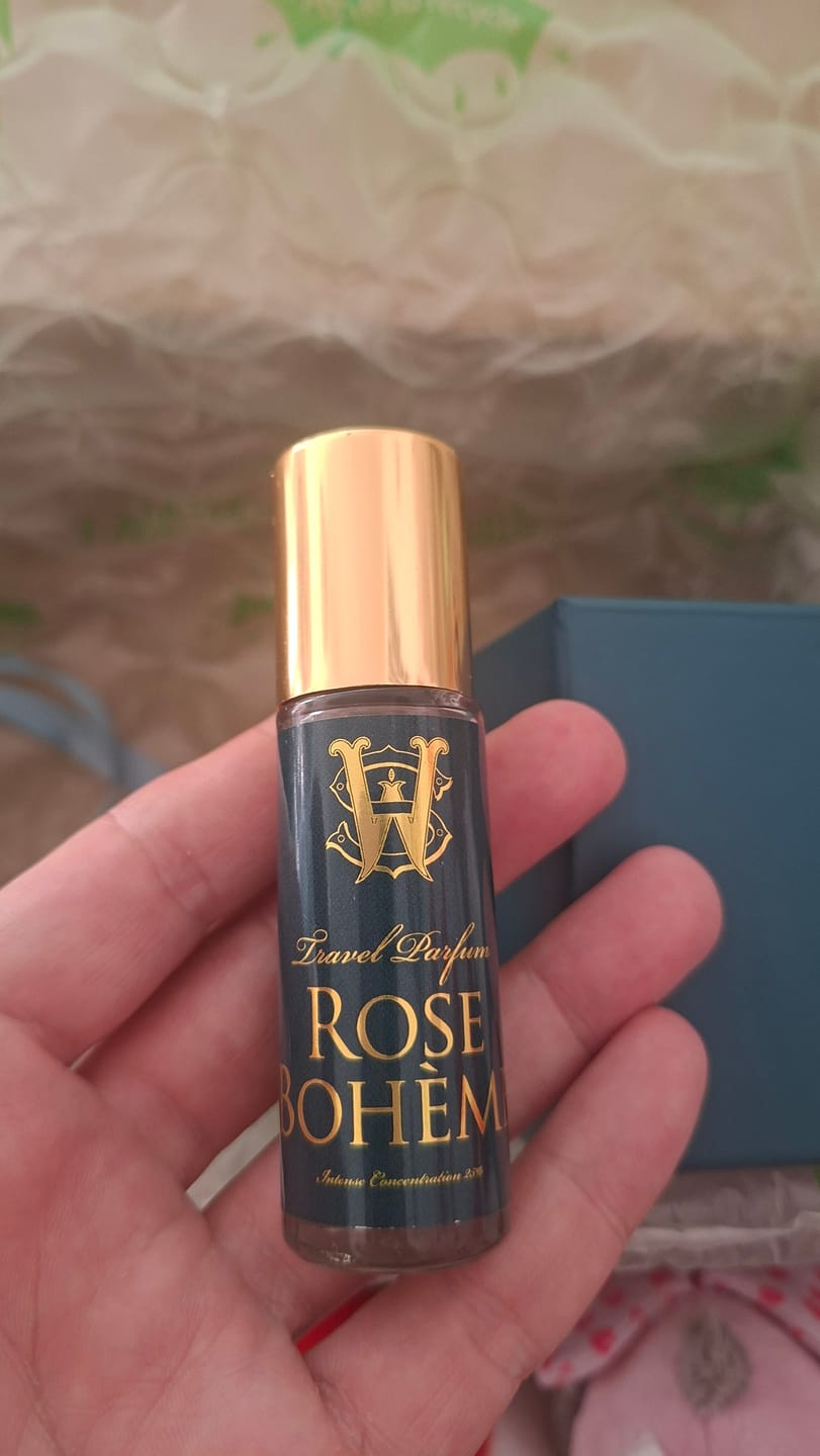 Customer photo review of Rose Boheme