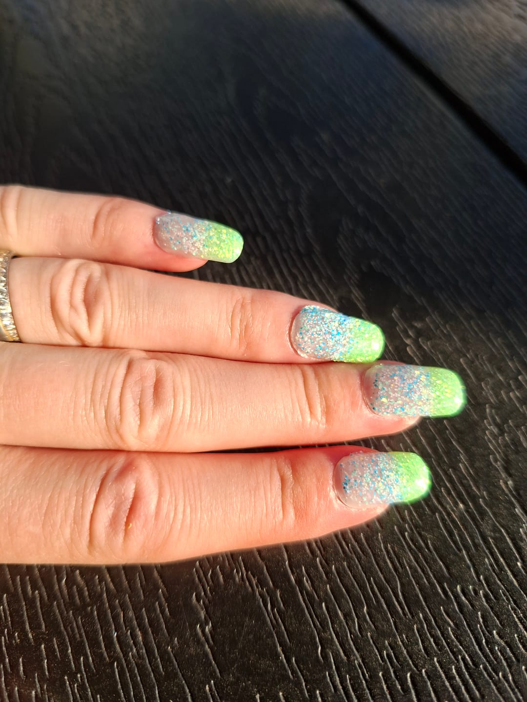 Customer photo review of Glowdip Allt-i-ett Manikyrset