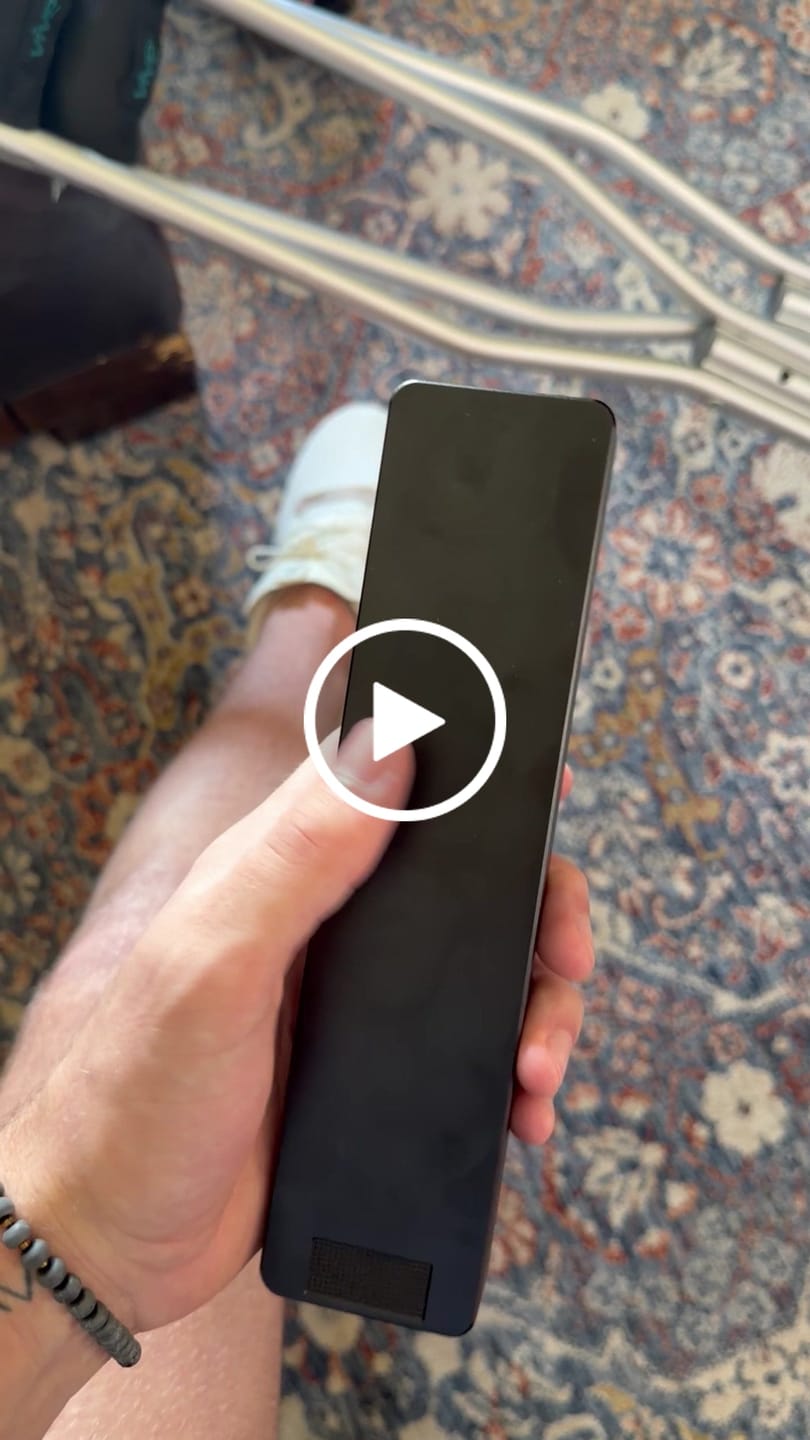 Customer video review of Weekly Case