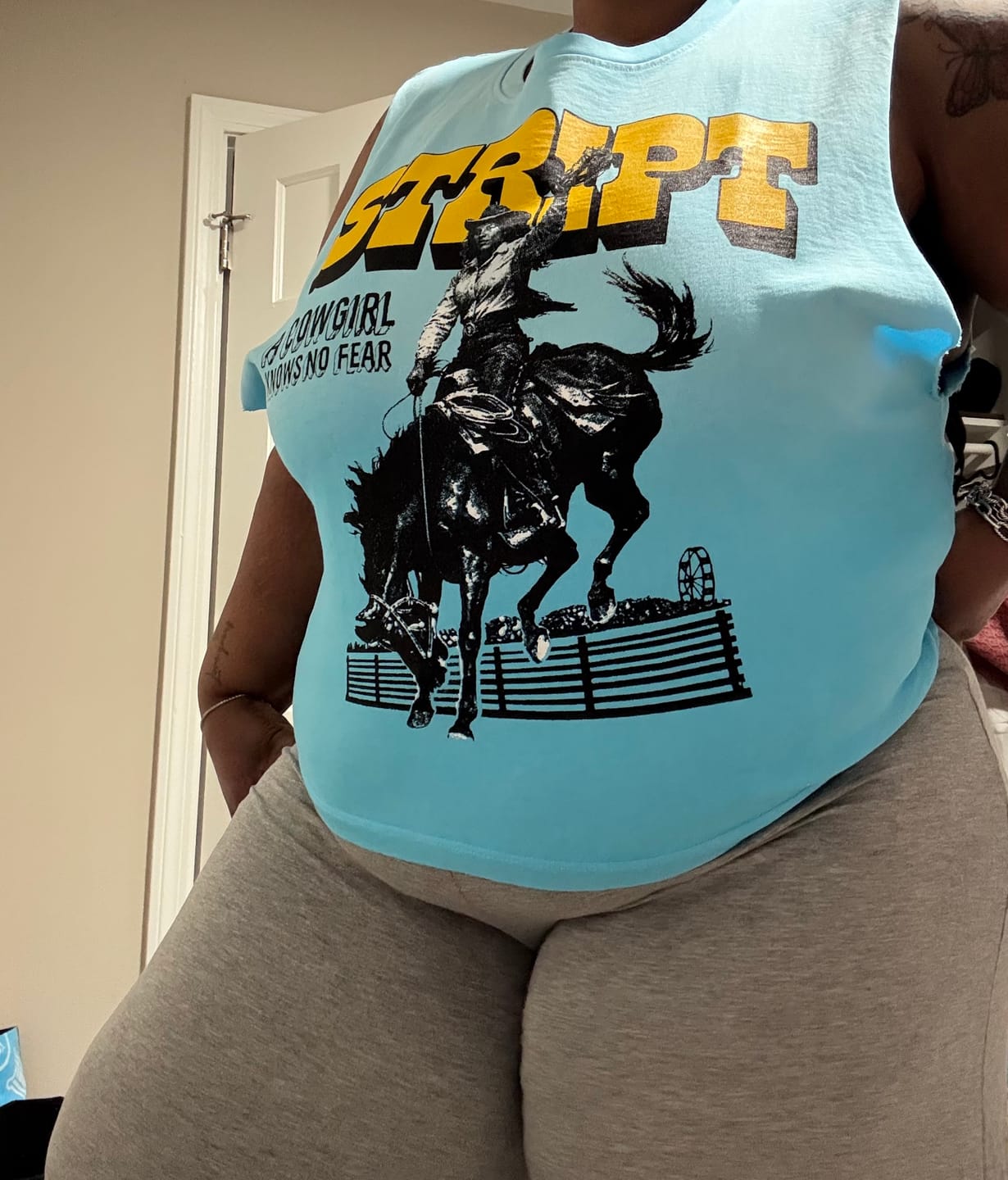 Customer photo review of COWGIRL CUT-OFF