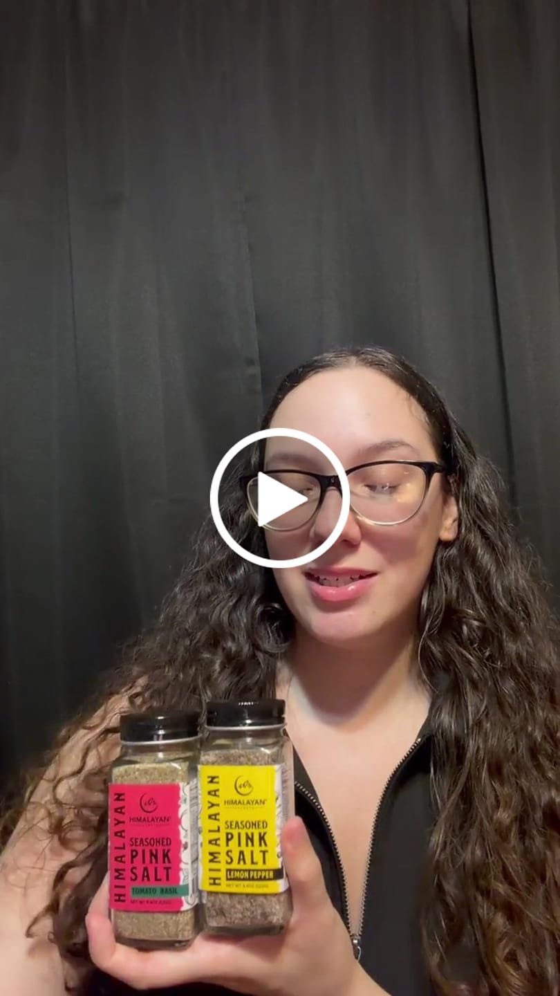 Customer video review of Gourmet Seasoned Himalayan Salt Shaker Set of 3 - Chicken Salt, Lemon Pepper, Tomato Basil