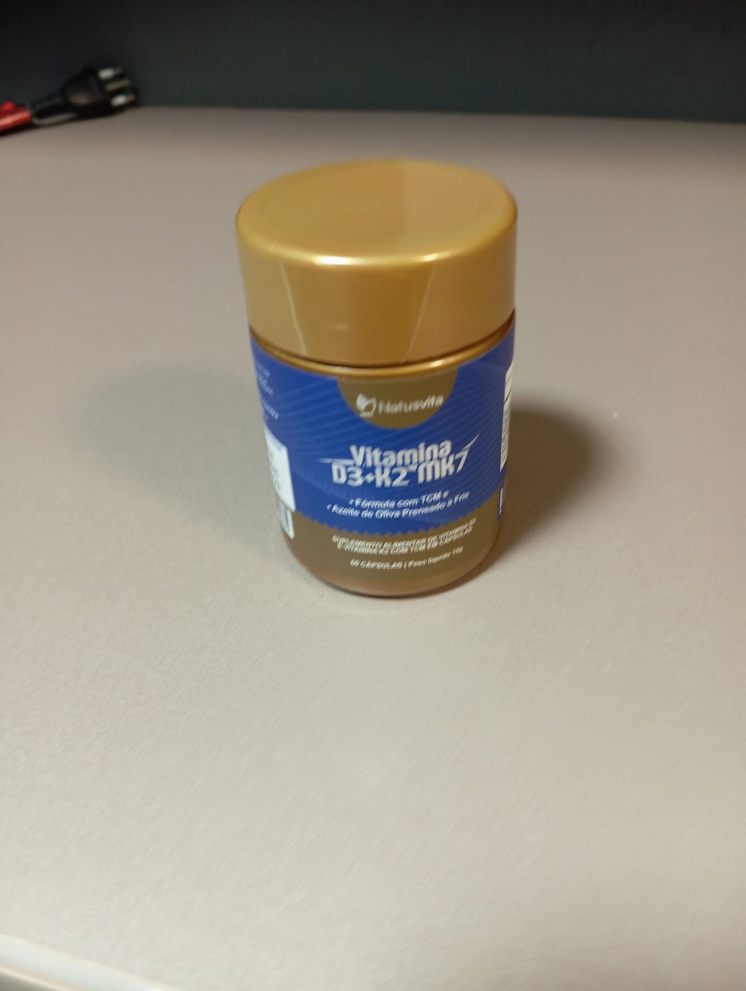 Customer photo review of Vitamina D3 2.000UI + K2 MK7 com TCM e Óleo de Oliva em Cápsulas