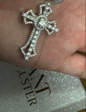 Customer photo review of Saint Cross S925 Silver VVS Moissanite Pendant