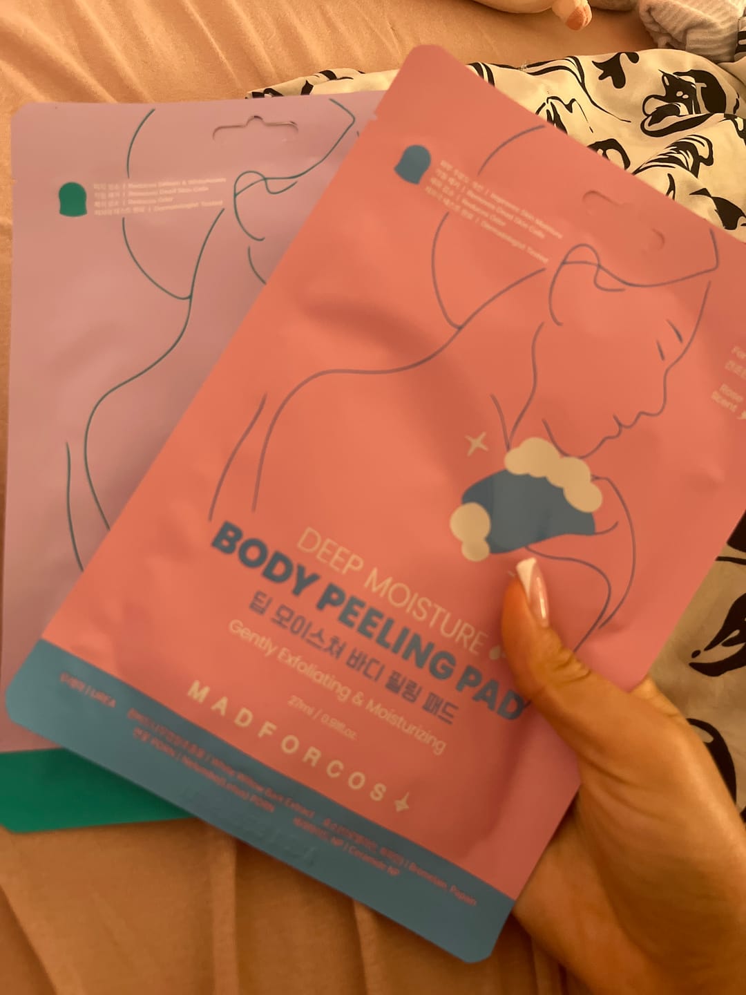 Customer photo review of Пилинг пад за тяло дълбока хидратация MADFORCOS Moisture Body Peeling Pad