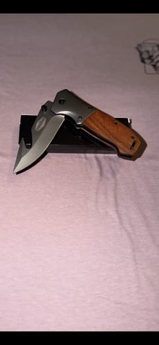 Customer photo review of HOLY GRAIL™ POCKET KNIFE