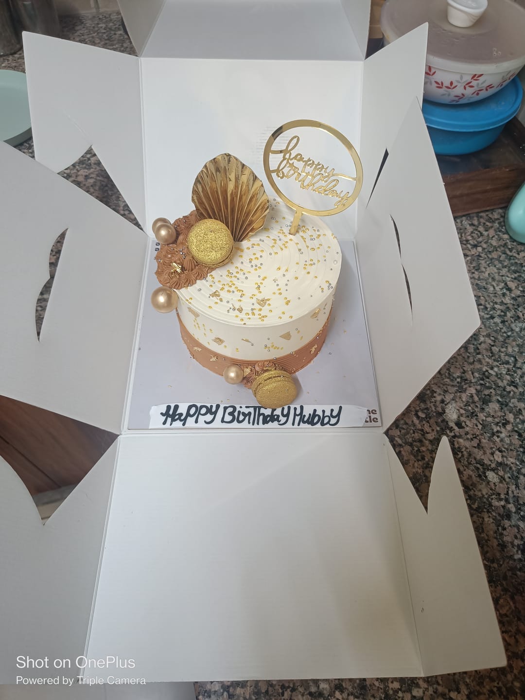 Customer photo review of Golden cake for boyfriend birthday