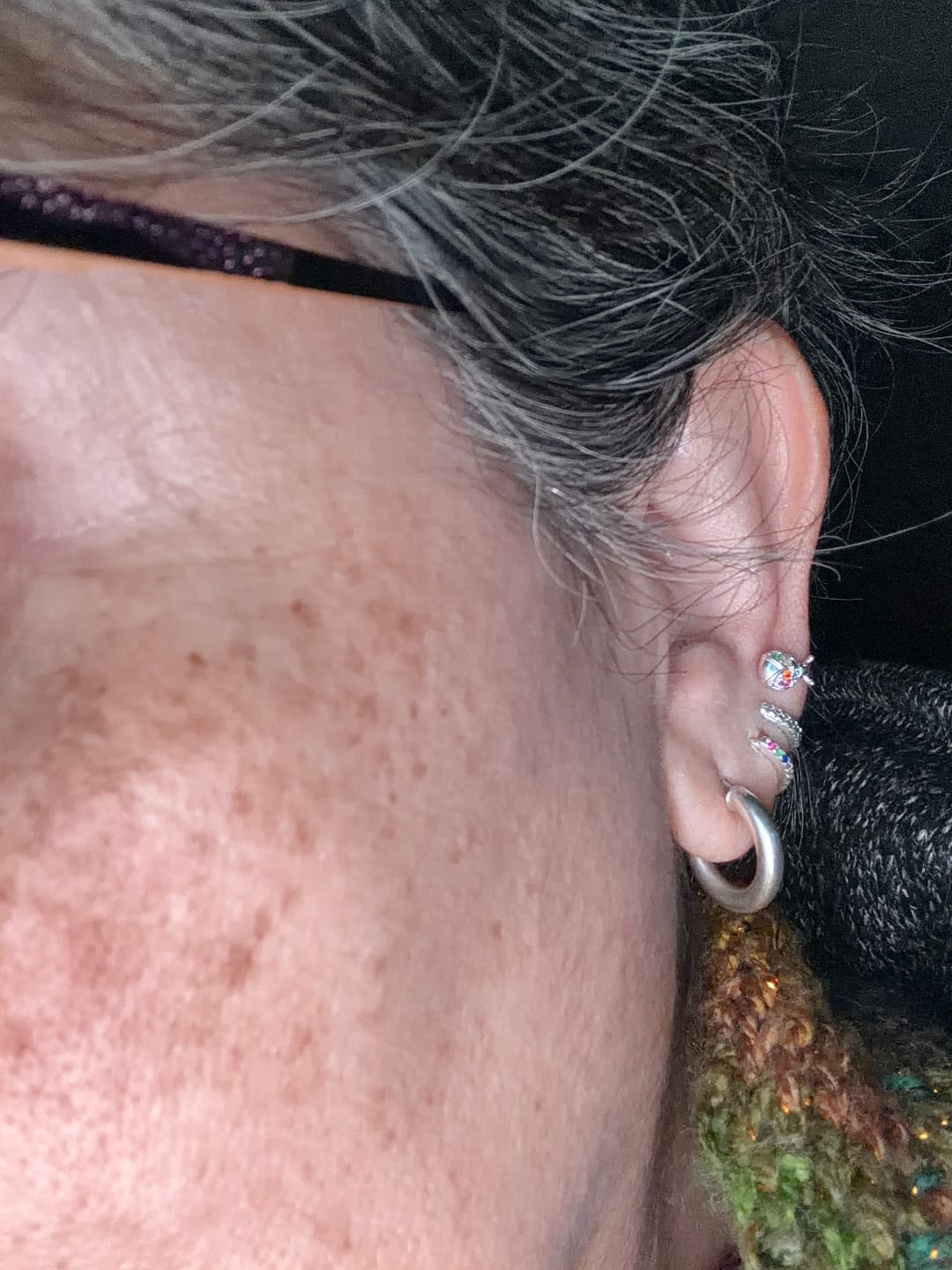 Customer photo review of Piercing Flat Chinita Circones Multicolor