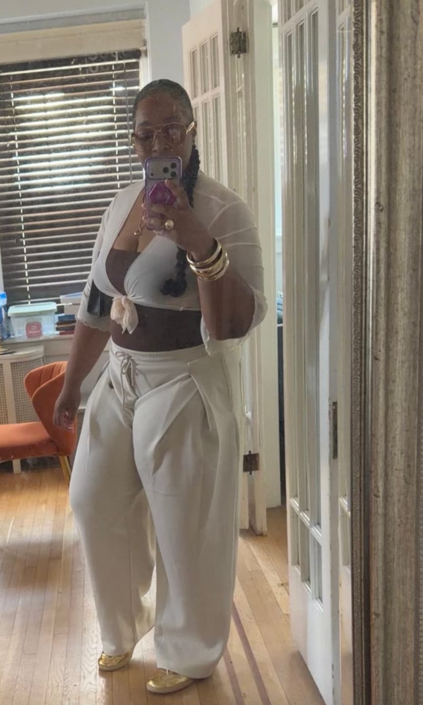 Customer photo review of Aelfric Eden Pleated Baggy Sweatpants