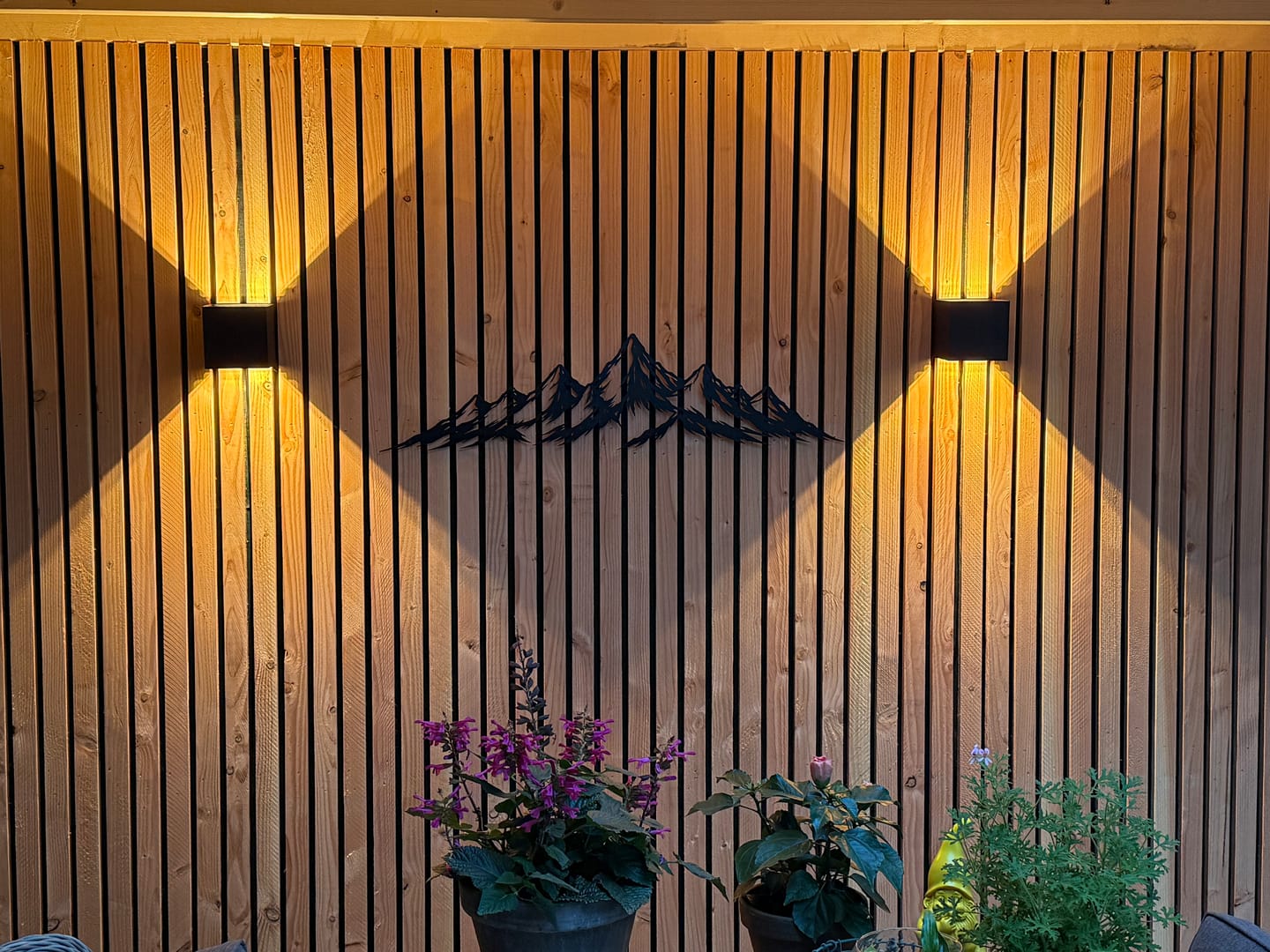 Customer photo review of Décoration murale en métal moderne - Alpine Horizon