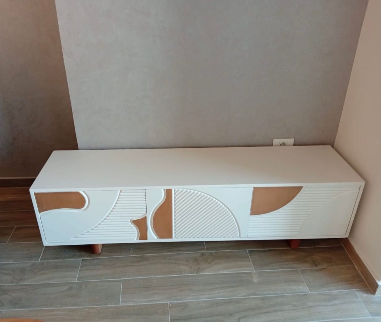 Customer photo review of Radous- TV unit