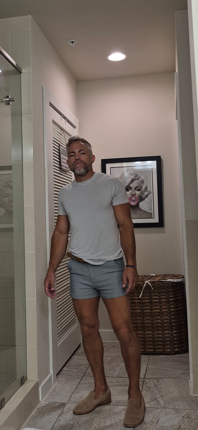 Customer photo review of Ultra-Stretch 3" Chino Shorts - Grey