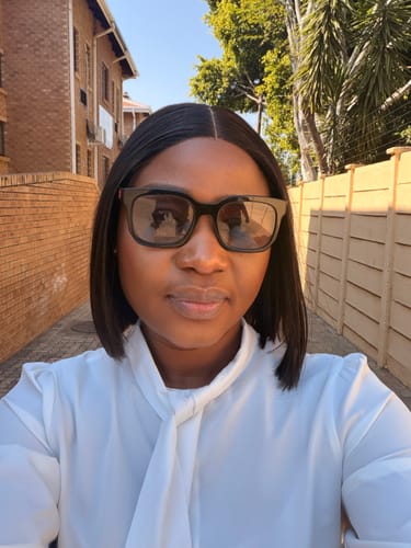 Customer photo review of Vietnamese Super Double Drawn Bone Straight Doner Natural Bundles