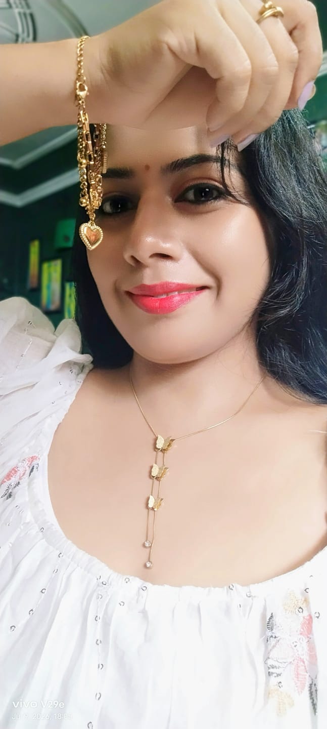 Customer photo review of Butterfly Long Chain Necklace
